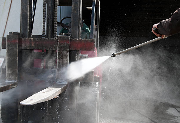 Best Affordable Pressure Washing  in Aurora, IL